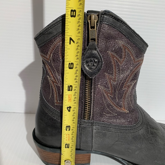 Ariat Western women Booties. - Picture 8 of 9
